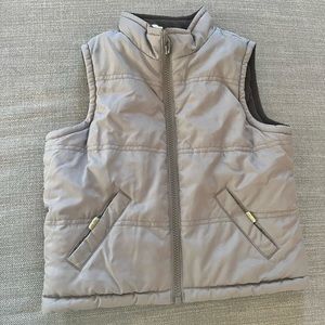 REVERSIBLE PUFFER VEST